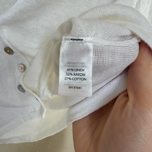 J. Jill White Linen cropped cardigan with mother of pearl buttons - Picture 5 of 8